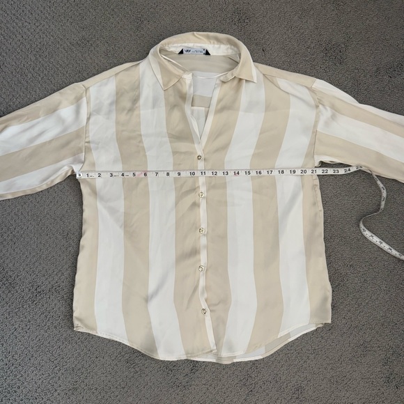 ZARA SATIN OVERSIZED Striped Flowy V-Ndck Button Up SHIRT SAND BEIGE 2562/162 - Picture 11 of 13
